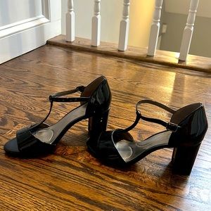 I’m selling these hardly worn Macys heels for $30.They match very well.